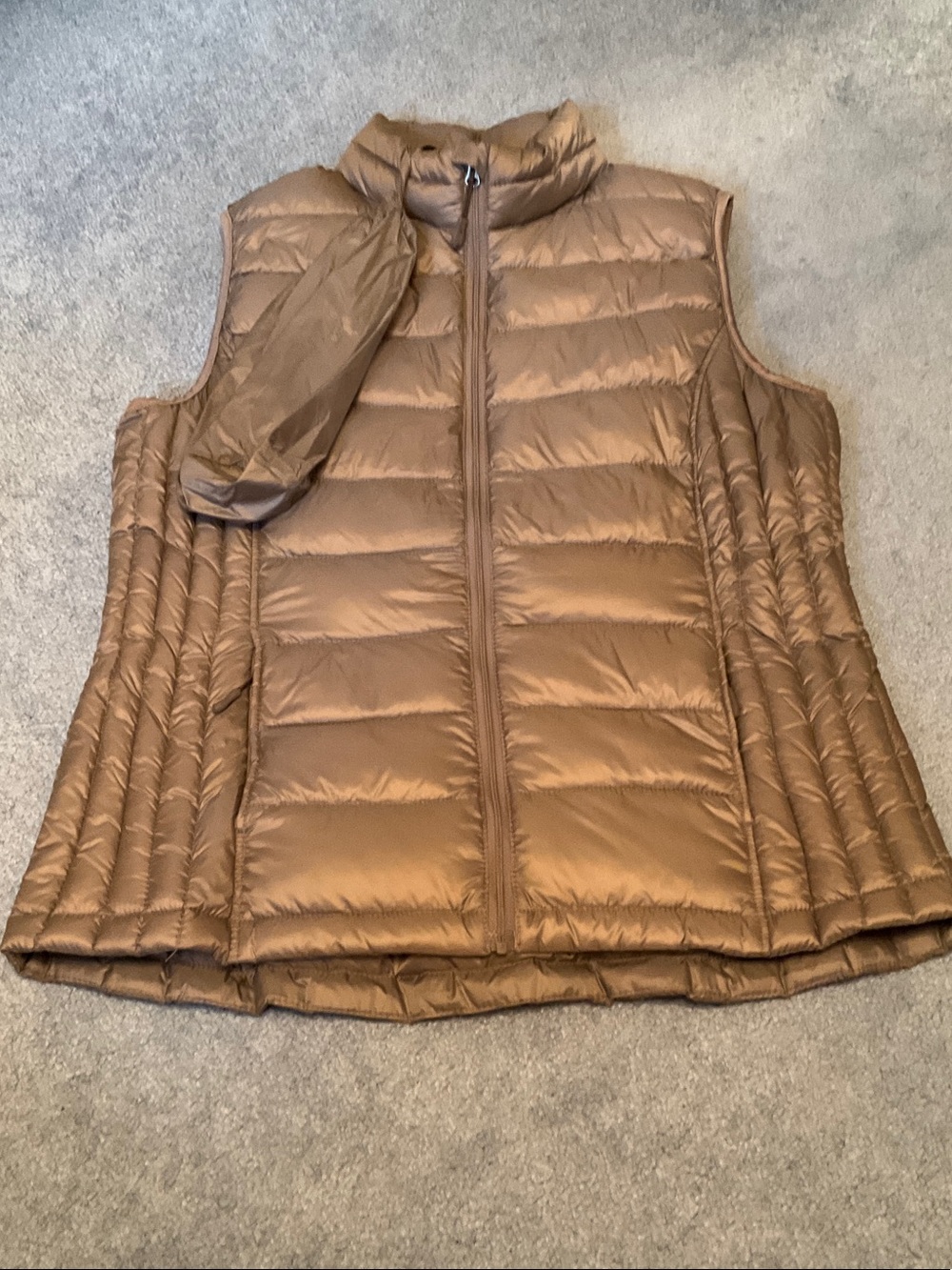 32 Degrees Lightweight Puffer Vest in Taupe